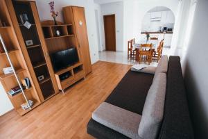 Fotografie z fotogalerie ubytování Apartments with a parking space Vodice - 15734 v destinaci Vodice