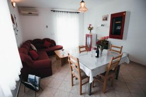Fotografie z fotogalerie ubytování Apartments with a parking space Vodice - 15734 v destinaci Vodice