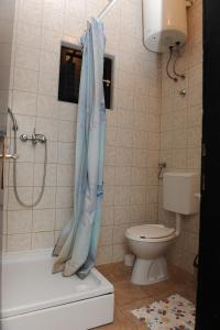 Koupelna v ubytování Apartments with parking spaces Podaca, Makarska - 15748 + 32 fotografií
