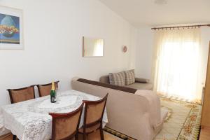 Posezení v ubytování Apartment Podaca 15748d