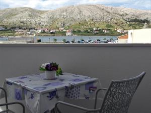 Fotografie z fotogalerie ubytování Apartments by the sea Pag - 16100 v destinaci Pag
