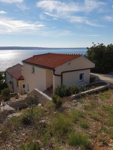 Fotografia z galérie ubytovania Apartments by the sea Baric Draga, Karlobag - 16148 v destinácii Barić Draga