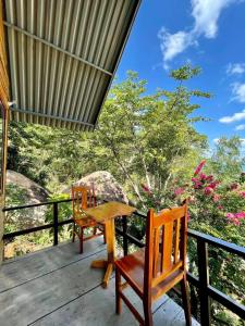 Балкон или терраса в Thanh Nhi Homestay