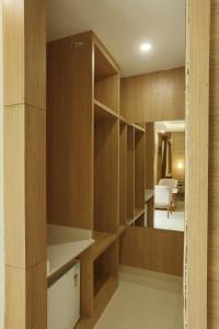 Gambar di galeri bagi Hotel Sakura by Maps di Gurgaon