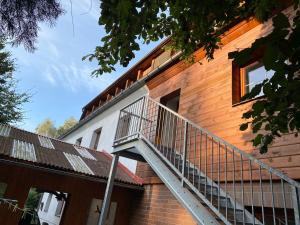 Budova, kde se apartmán nachází
