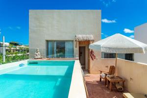 La alberca dentro o cerca de AWARD-winning 2BR Villa Tulum Private Pool with Patio