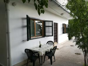 Fotografie z fotogalerie ubytování Apartments with a parking space Omis - 15830 v Omiši
