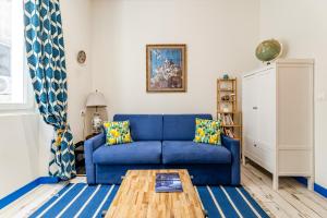 Posedenie v ubytovaní Studio Travel 24M2, 120m Vieux-Port ,Clim , Wifi ,Accès autonome avec code