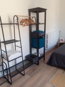 Postel nebo postele na pokoji v ubytování chambre au calme haute ville