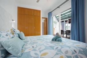 Postel nebo postele na pokoji v ubytování Villa Contenta + 20 fotografií