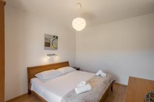 Fotografie z fotogalerie ubytování Spacious apartment with three double bedrooms v destinaci Stari Grad