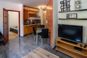 A kitchen or kitchenette at Darling Apartman Még 5 kép