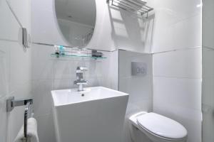 Ένα μπάνιο στο Agripas Boutique Hotel