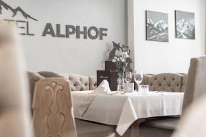 Posezení v ubytování Hotel Alphof Stubaital