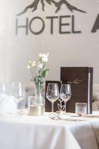 Nápoje v ubytování Hotel Alphof Stubaital