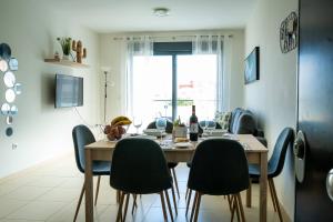 TV a/nebo společenská místnost v ubytování Apartamento El Tajaraste