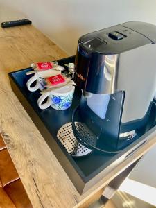 Balcomie Links Hotel的咖啡和沏茶工具