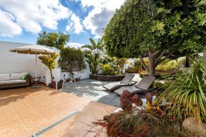 A garden outside Finca Botanico Secret Garden
