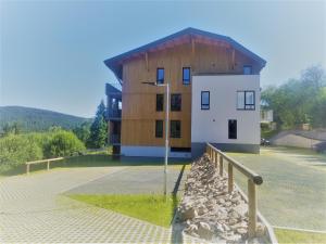 Nespecifikovaný výhled na hory nebo výhled na hory při pohledu z apartmánu