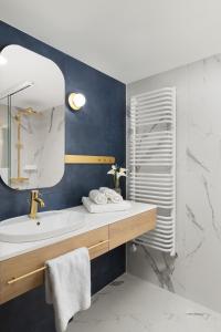 Royal Tulip Warsaw Centre的一间浴室