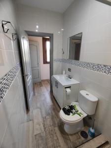 Kúpeľňa v ubytovaní Casa Rural Sierra De Las Nieves + 37 fotografií