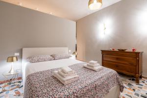 Imagen de la galería de BOOK NOW! Apt a 1 min walk from Duomo of Parma, en Parma