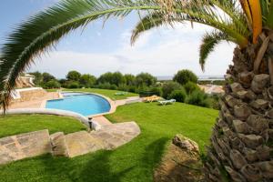 Bazén v ubytovaní Cove Noves - Relax en Menorca, Ideal para familias alebo v jeho blízkosti