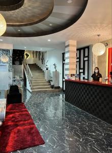 Vstupní hala nebo recepce v ubytování Basha Hotel & Restaurant