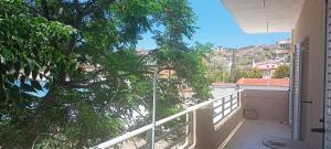 Balkón alebo terasa v ubytovaní Beachfront 3-bedroom apartment