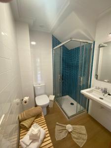 Et badeværelse på Villa Mirador los Corales Heated pool opcional