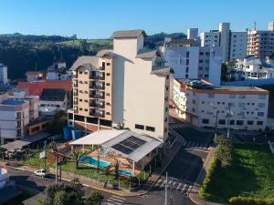 Et luftfoto af Caxias Thermas Hotel