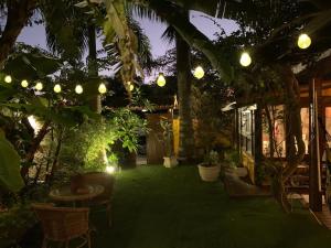 Dārzs pie naktsmītnes Villa Lulu Maison