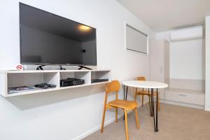Dapur atau dapur kecil di The Com Plex Motel