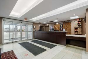 Vstupní hala nebo recepce v ubytování Best Western Plus Red Deer Inn & Suite + 37 fotografií