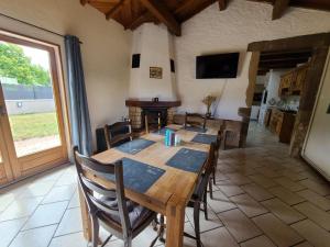 Zdjęcie z galerii obiektu Maison campagne avec 3 chambres, Cheminée et Terrasse, près d'Epinal - FR-1-589-417 w mieście Chantraine