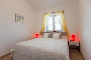 Fotografia z galérie ubytovania Family friendly house with a swimming pool Vrh, Krk - 17081 v destinácii Krk