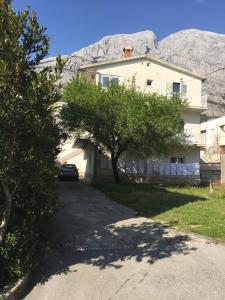 Fotografia z galérie ubytovania Apartments and rooms with parking space Baska Voda, Makarska - 17277 v destinácii Baška Voda