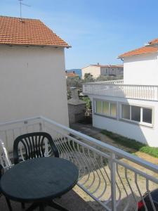 Balkón alebo terasa v ubytovaní Apartments by the sea Biograd na Moru, Biograd - 17298 + 5 fotografií
