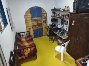 Uma área de estar em Hostel Mucugê