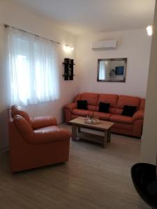 Fotografia z galérie ubytovania Apartments by the sea Zivogosce - Mala Duba, Makarska - 17399 v destinácii Živogošće + 15 fotografií