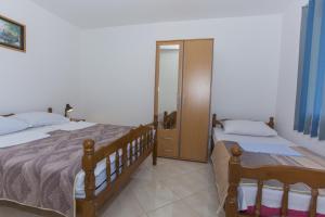 Fotografie z fotogalerie ubytování Apartments with a parking space Sumartin, Brac - 17267 v destinaci Sumartin