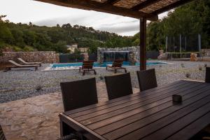 Fotografia z galérie ubytovania Luxury villa with a swimming pool Vrbnik, Krk - 17429 vo Vrbniku