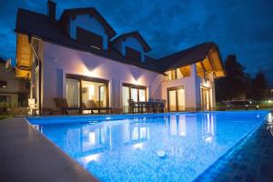 Fotografie z fotogalerie ubytování Luxury villa with a swimming pool Dujmic Selo, Gorski kotar - 17441 v destinaci Ogulin