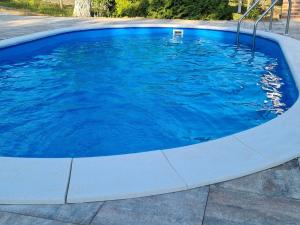 Φωτογραφία από το άλμπουμ του Family friendly house with a swimming pool Nova Kapela, Slavonija - 17313 σε Nova Kapela