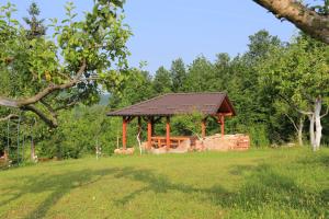 Fotografie z fotogalerie ubytování Apartments for families with children Donje Taboriste, Plitvice - 17500 v destinaci Slunj