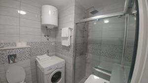 Fotografia z galérie ubytovania Apartments with a parking space Split - 17202 v Splite