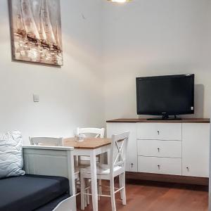Fotografie z fotogalerie ubytování Apartments with a parking space Kornic, Krk - 17467 v destinaci Kornić