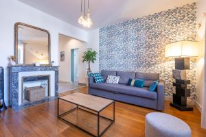 Apt 2-4 pers, charme de l'ancien, calme, vélos, Annecy centre的休息区