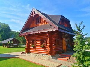 The building in which the holiday home is located