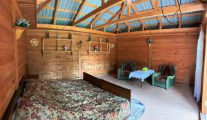 Katil atau katil-katil dalam bilik di Matua guest house